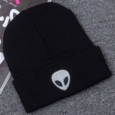 Alien street knitted hat